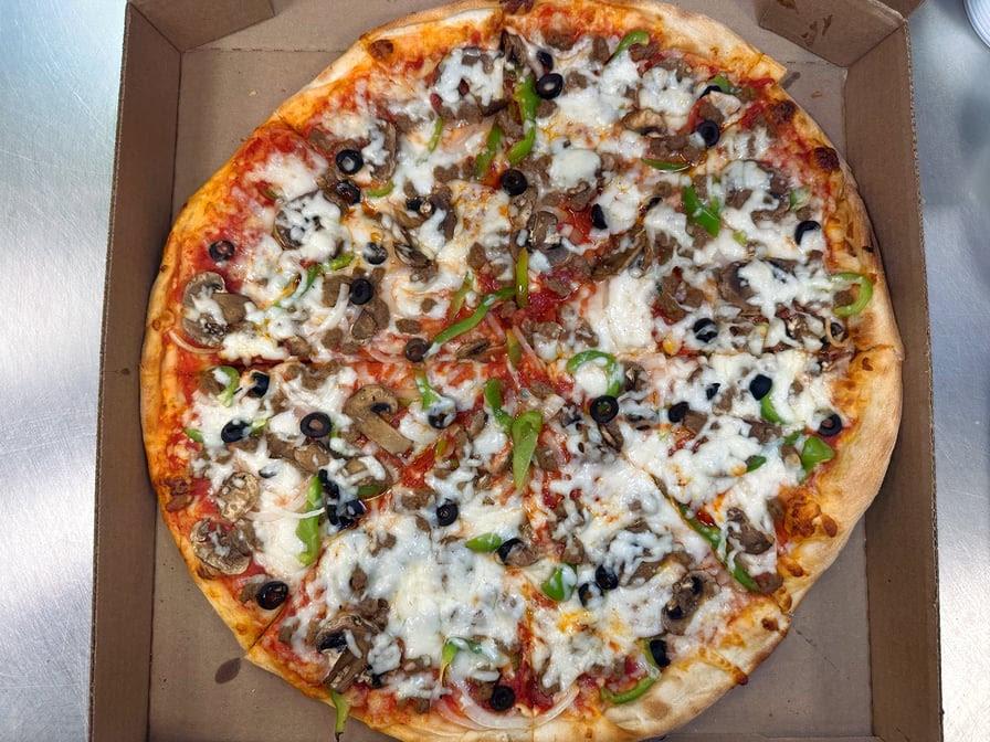 Niki's Roma Pizza